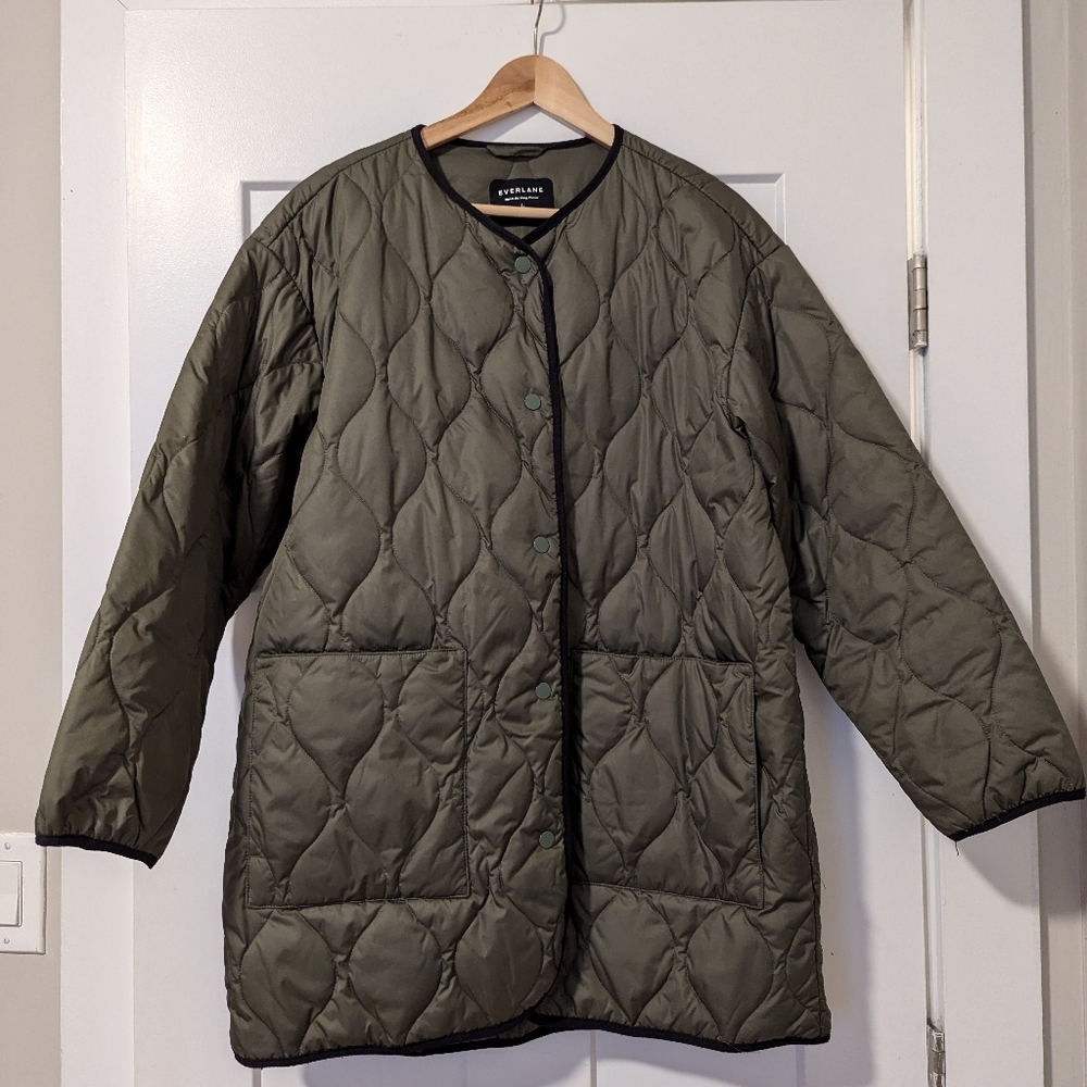 Everlane Quilted Liner in Kalamata